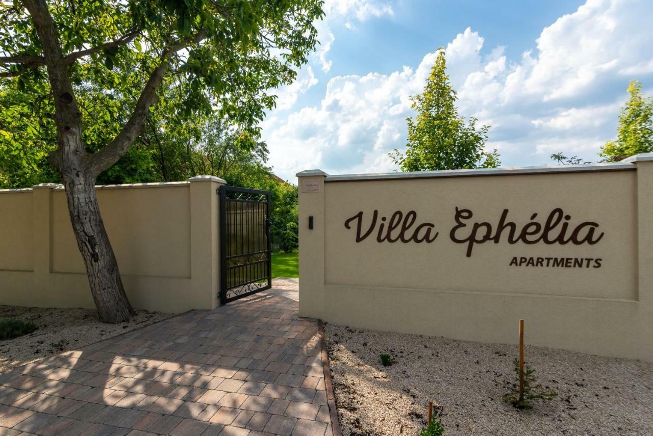 Villa Ephelia ดูนาจสก้า สเตรด้า ภายนอก รูปภาพ
